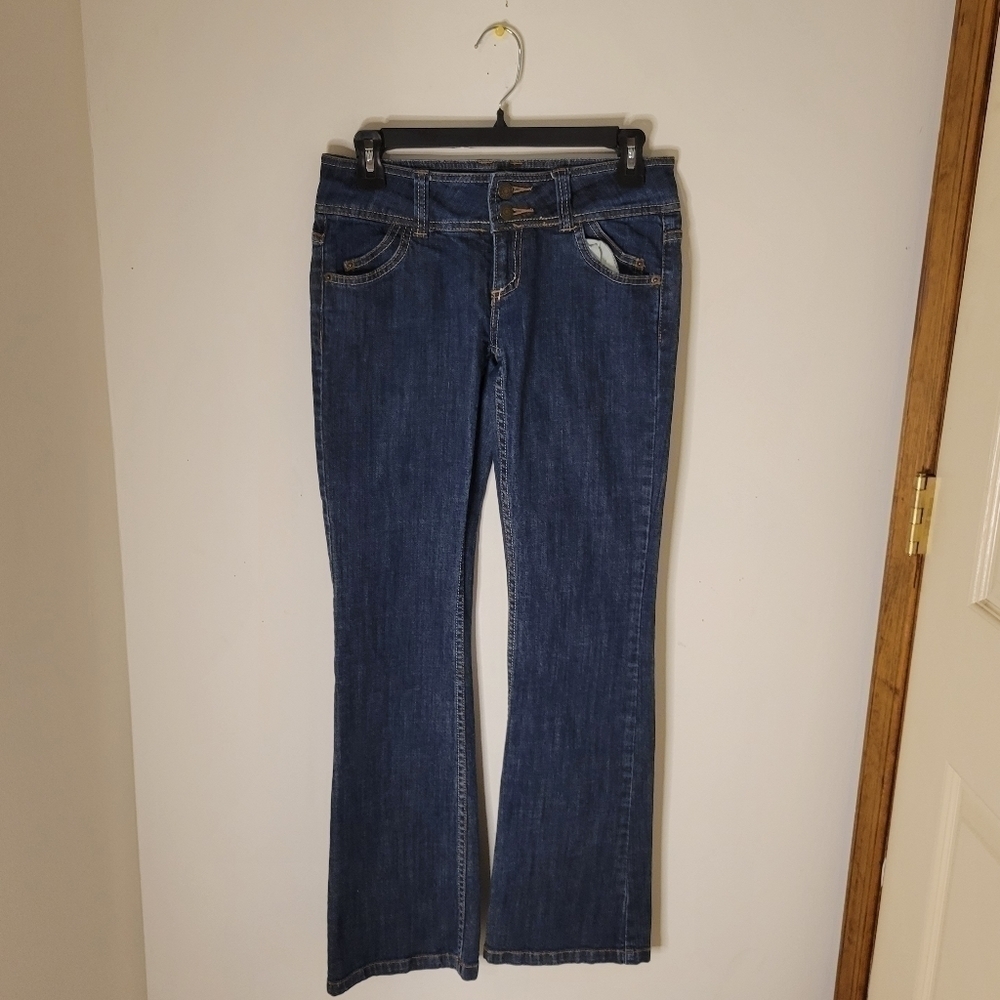 Guess Denim Women's Riviera Flare Jeans - Size (27) - Excellent Condition